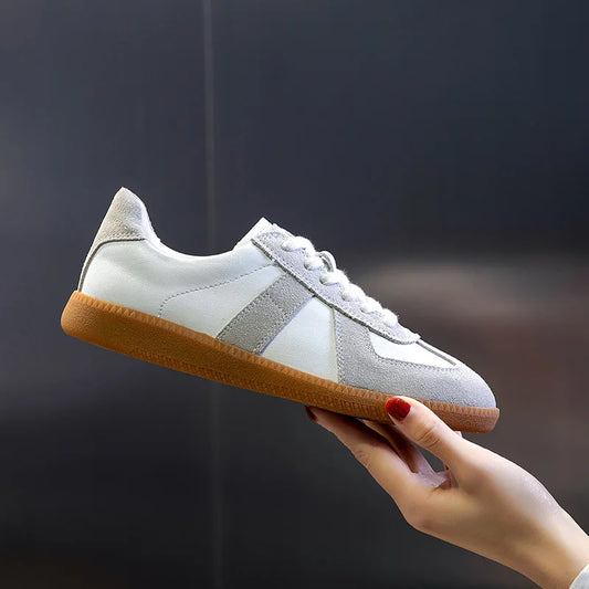 AIYUQI Women's Leather Flat Sneakers