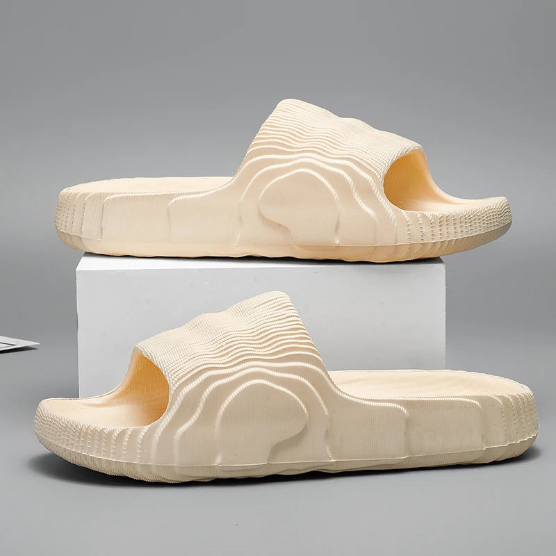Fashionable Men Flip Flops